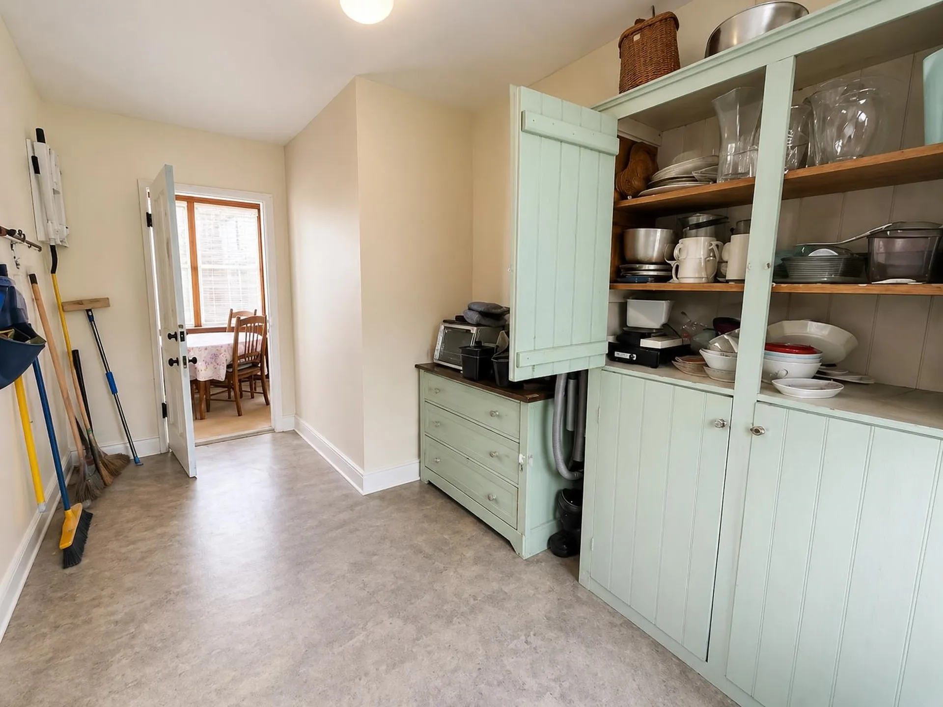 9 Mcfarland Street Gorham NH 03581