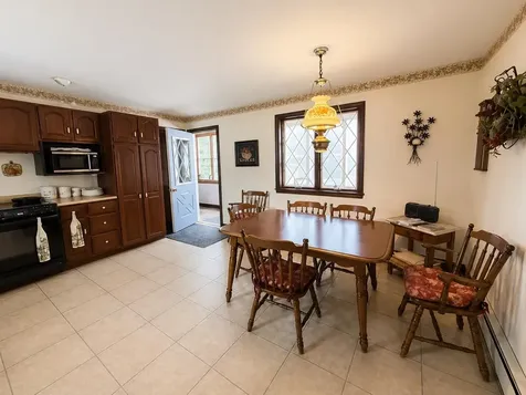 9 Mcfarland Street Gorham NH 03581