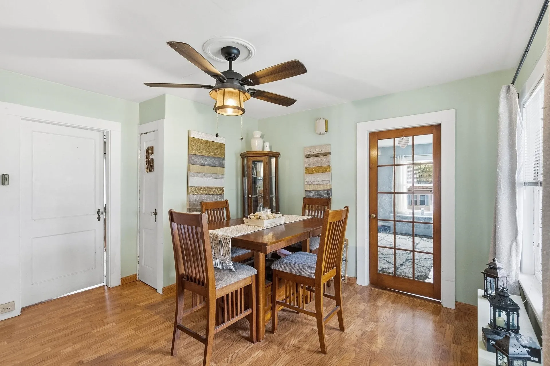 82 Sunnyside Street Manchester NH 03103