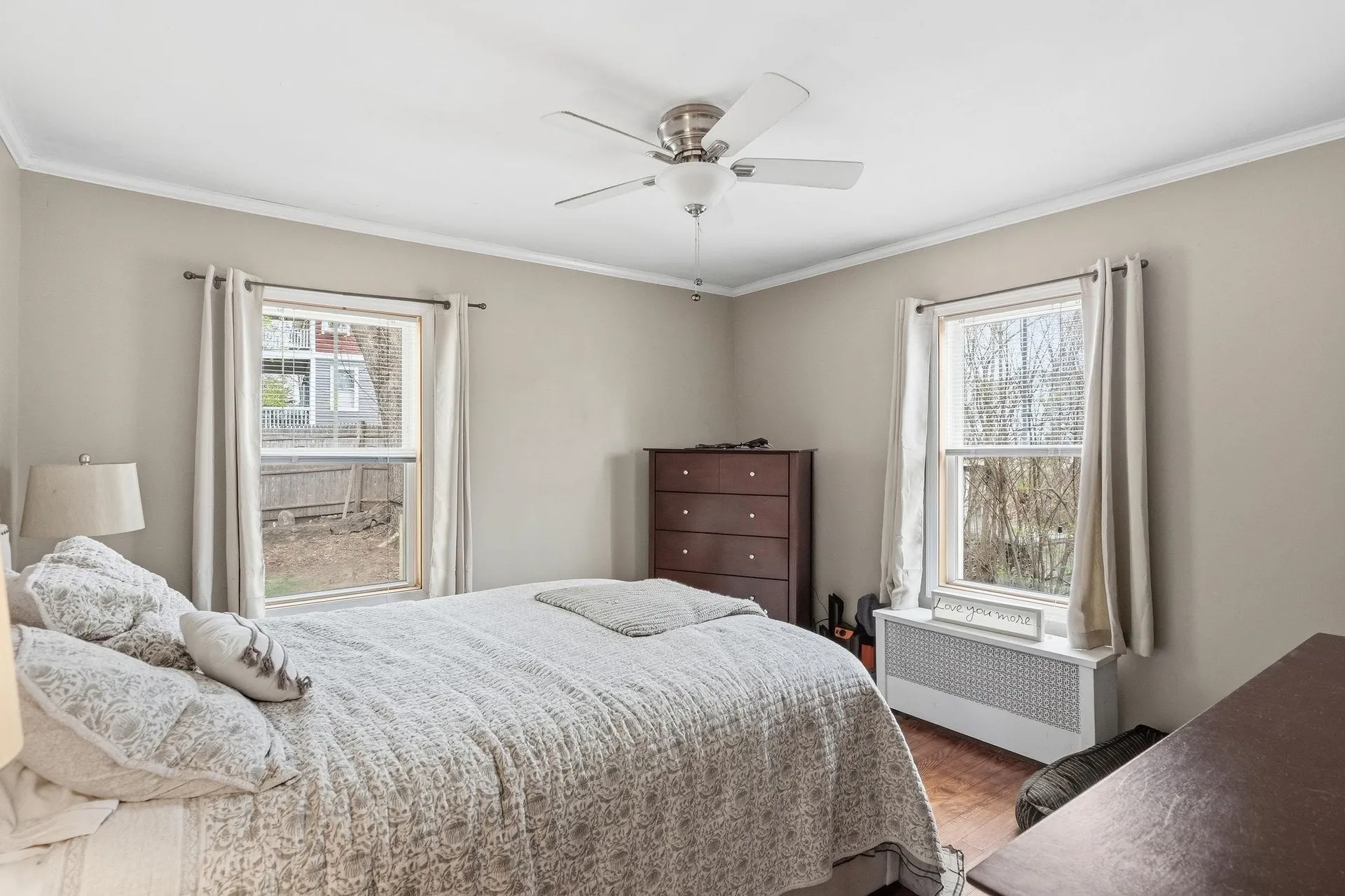 82 Sunnyside Street Manchester NH 03103