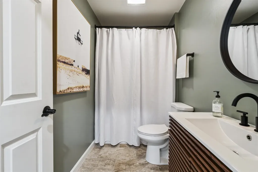 254 Seven Pines Road Holderness NH 03245