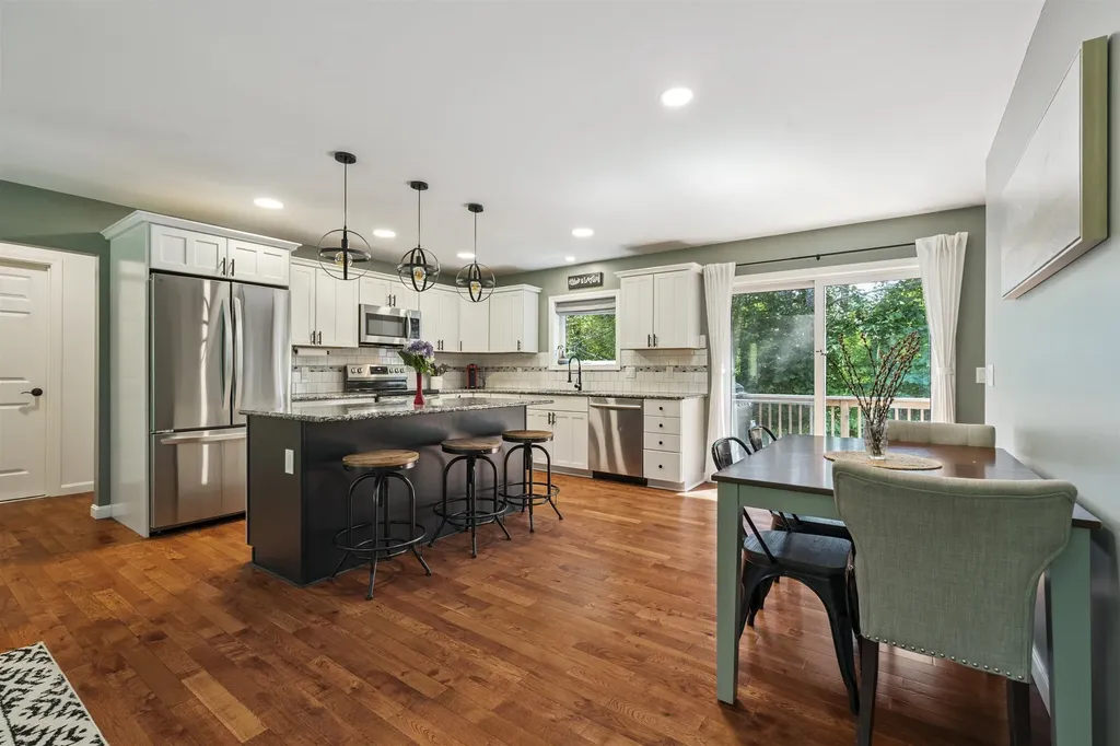 254 Seven Pines Road Holderness NH 03245