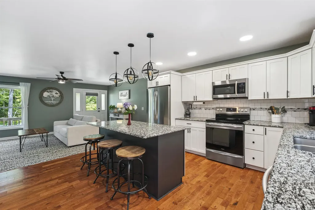 254 Seven Pines Road Holderness NH 03245