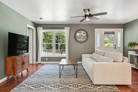 254 Seven Pines Road Holderness NH 03245