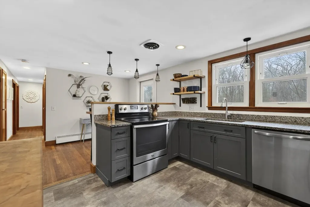 686 Old Candia Road Candia NH 03034