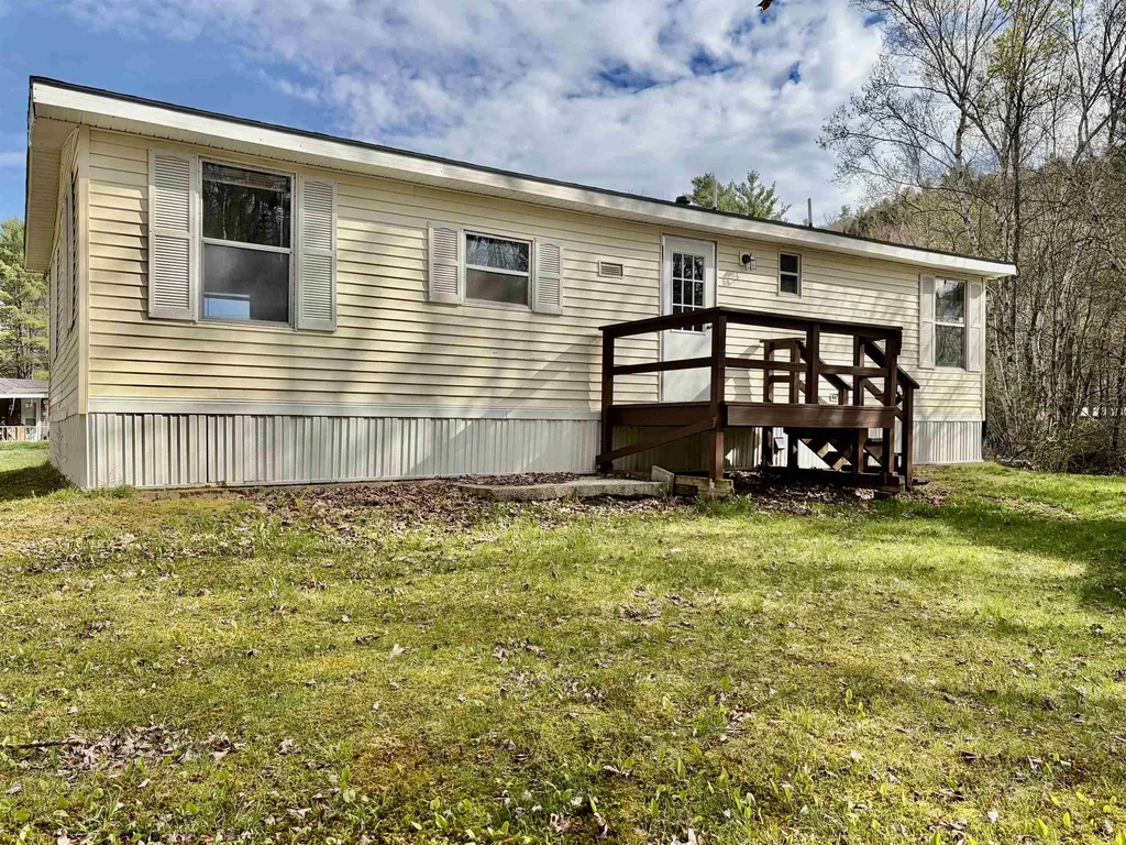 862 Mayhew Turnpike Bridgewater NH 03222