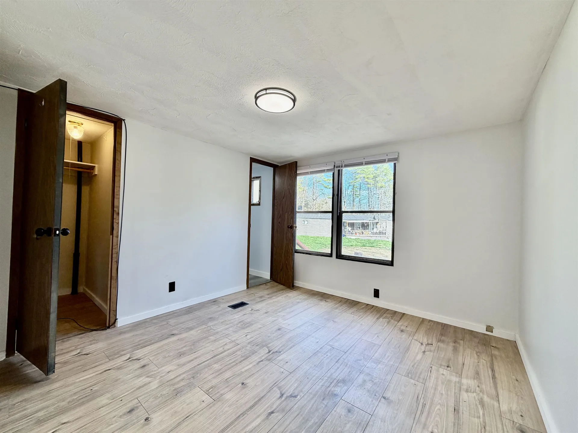 862 Mayhew Turnpike Bridgewater NH 03222