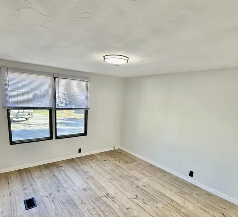 862 Mayhew Turnpike Bridgewater NH 03222