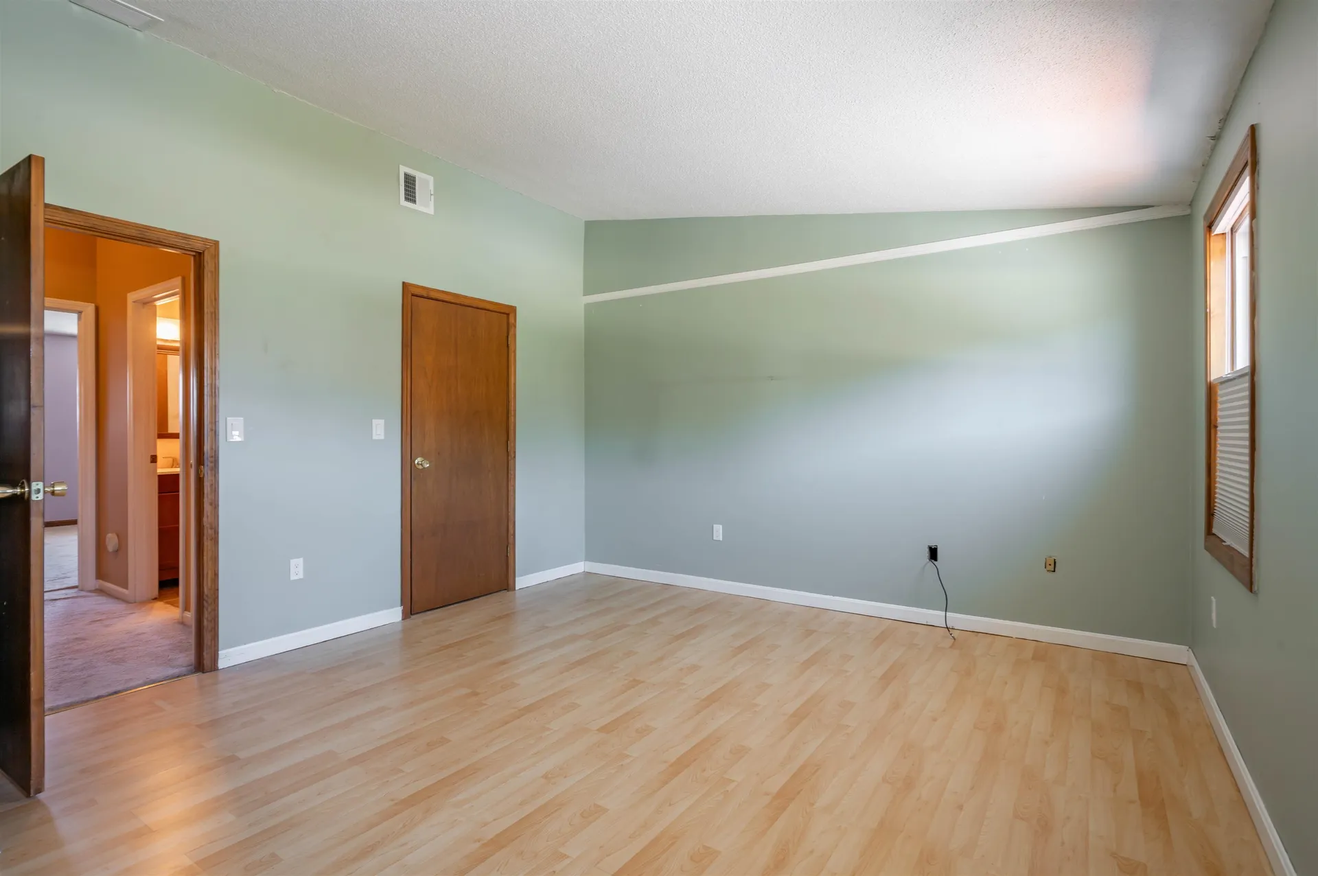 6 Pleasant Street Hooksett NH 03106