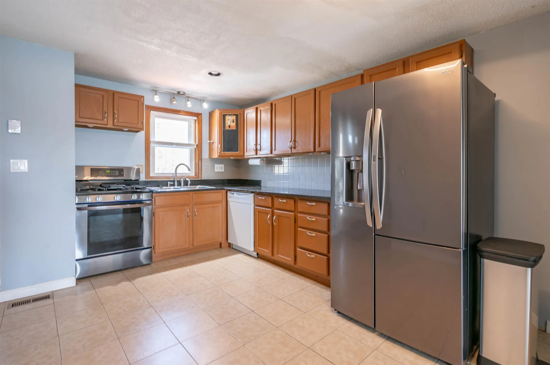 6 Pleasant Street Hooksett NH 03106