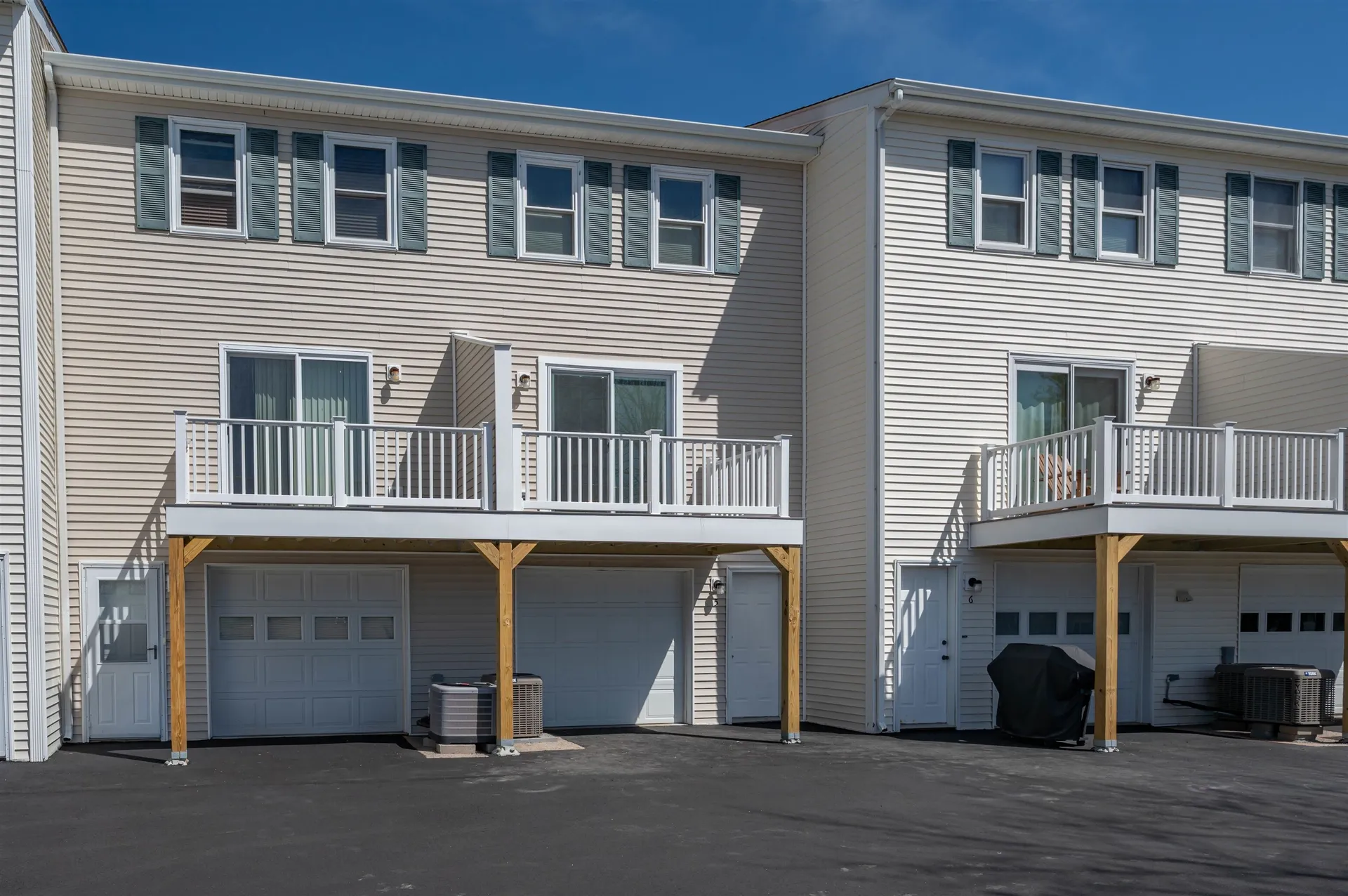6 Pleasant Street Hooksett NH 03106