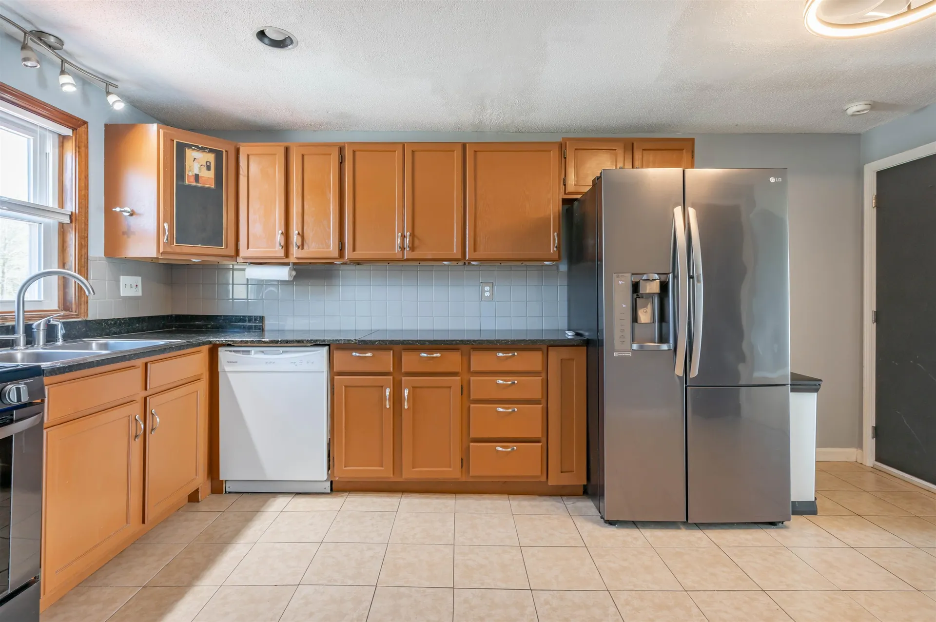 6 Pleasant Street Hooksett NH 03106
