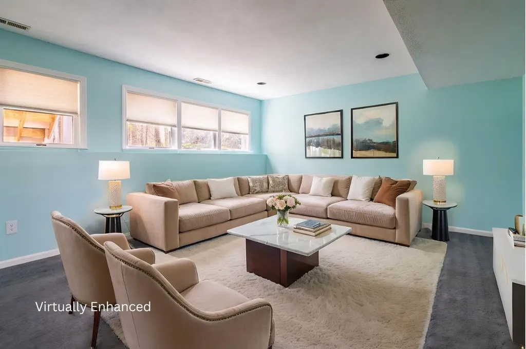 23 Goldfinch Lane Nashua NH 03062