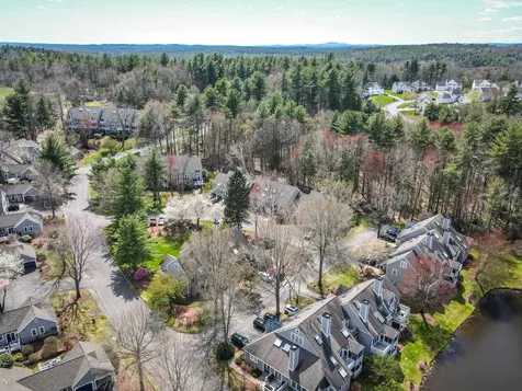 23 Goldfinch Lane Nashua NH 03062