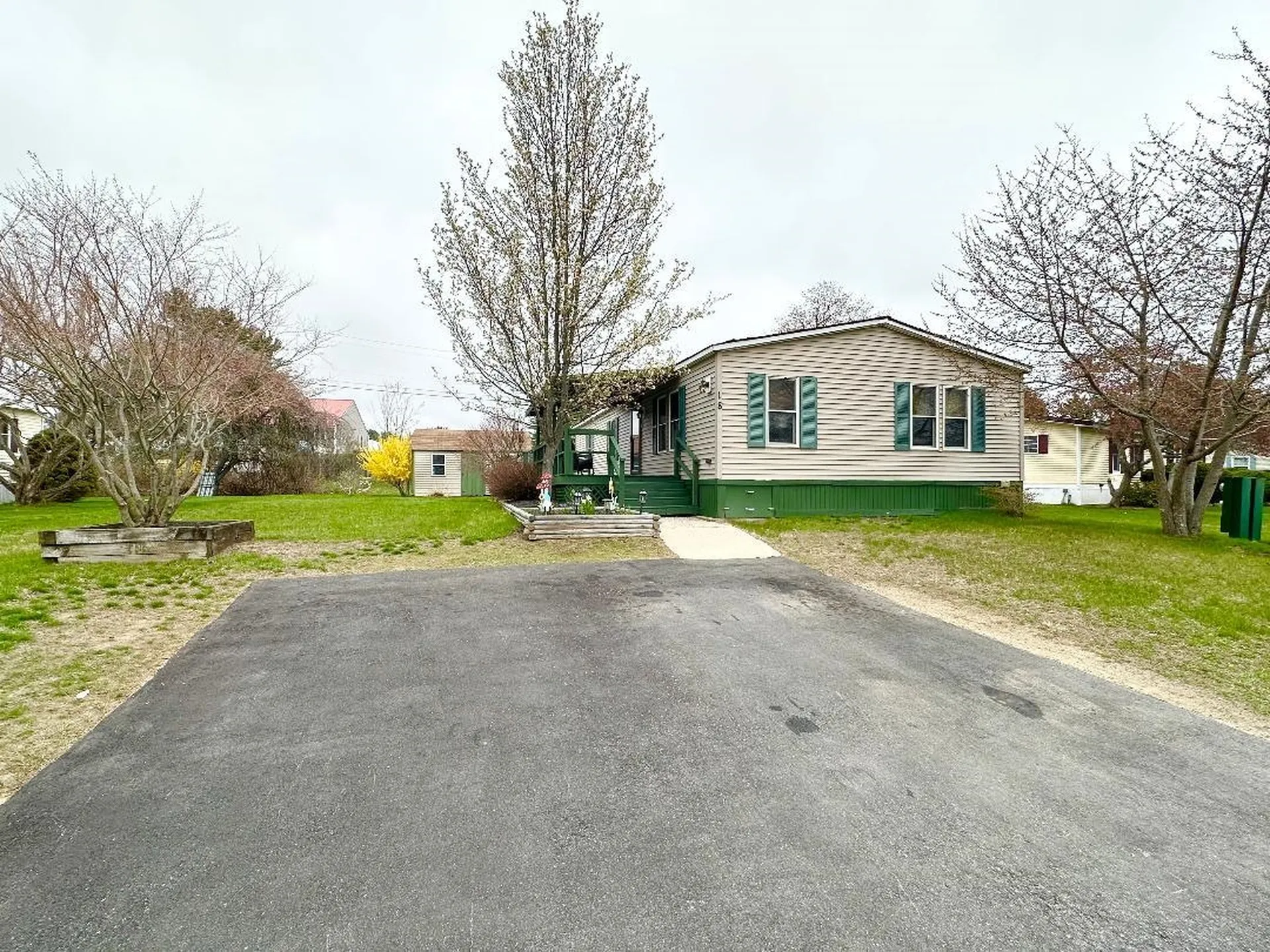 18 Sandpiper Path North Hampton NH 03862