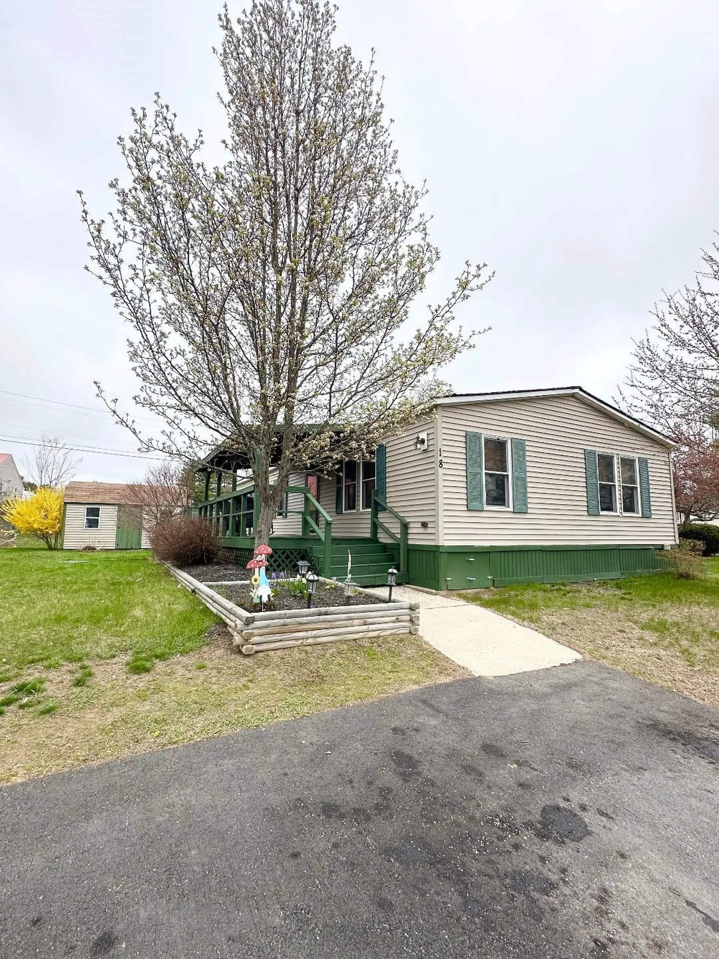 18 Sandpiper Path North Hampton NH 03862