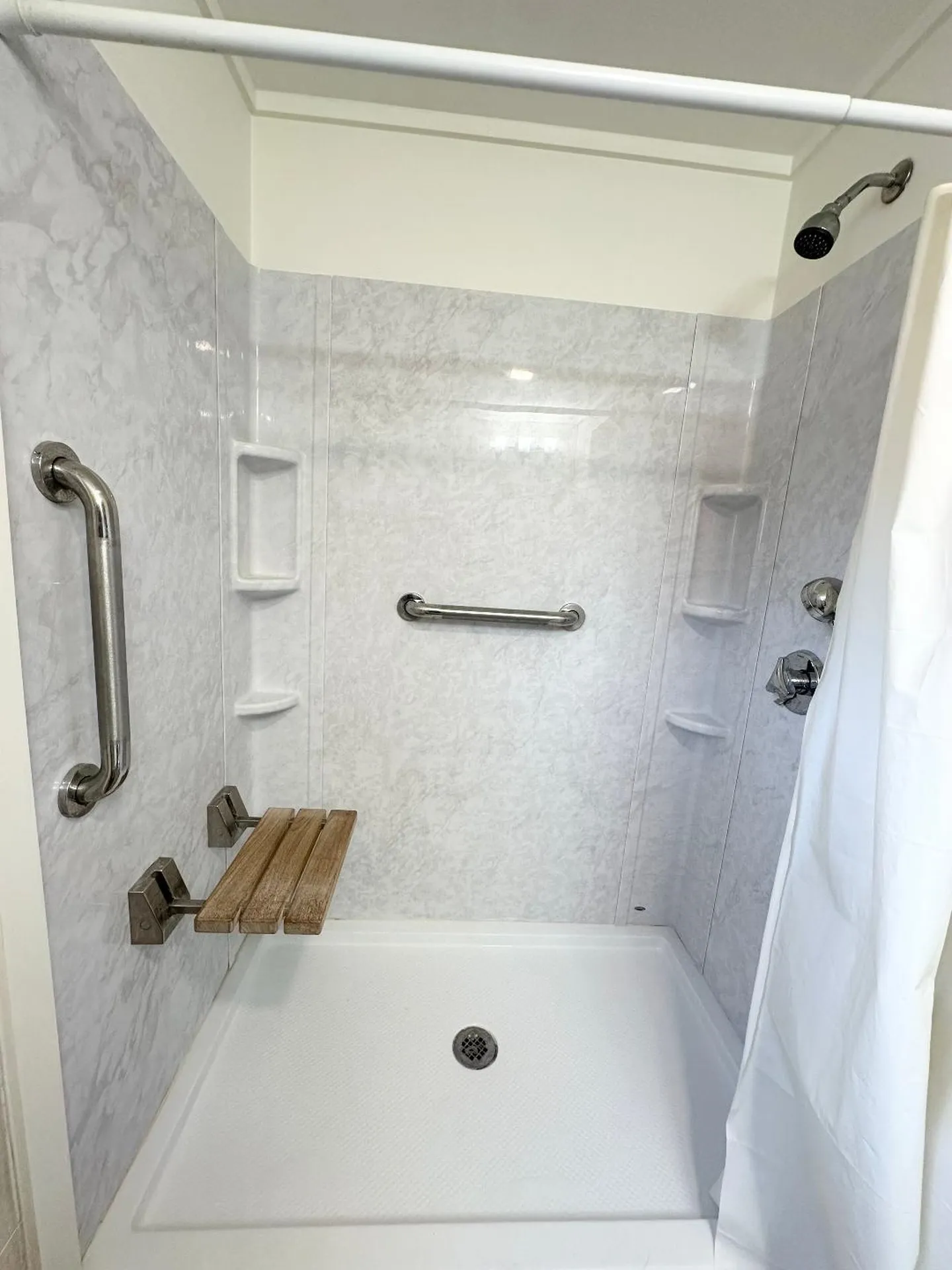 18 Sandpiper Path North Hampton NH 03862