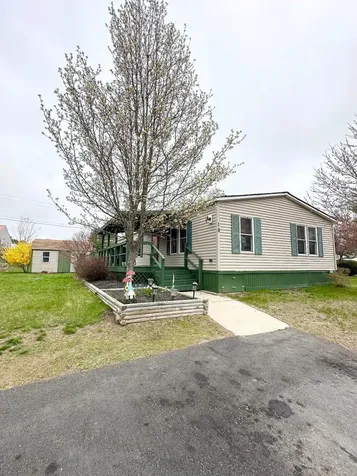 18 Sandpiper Path North Hampton NH 03862