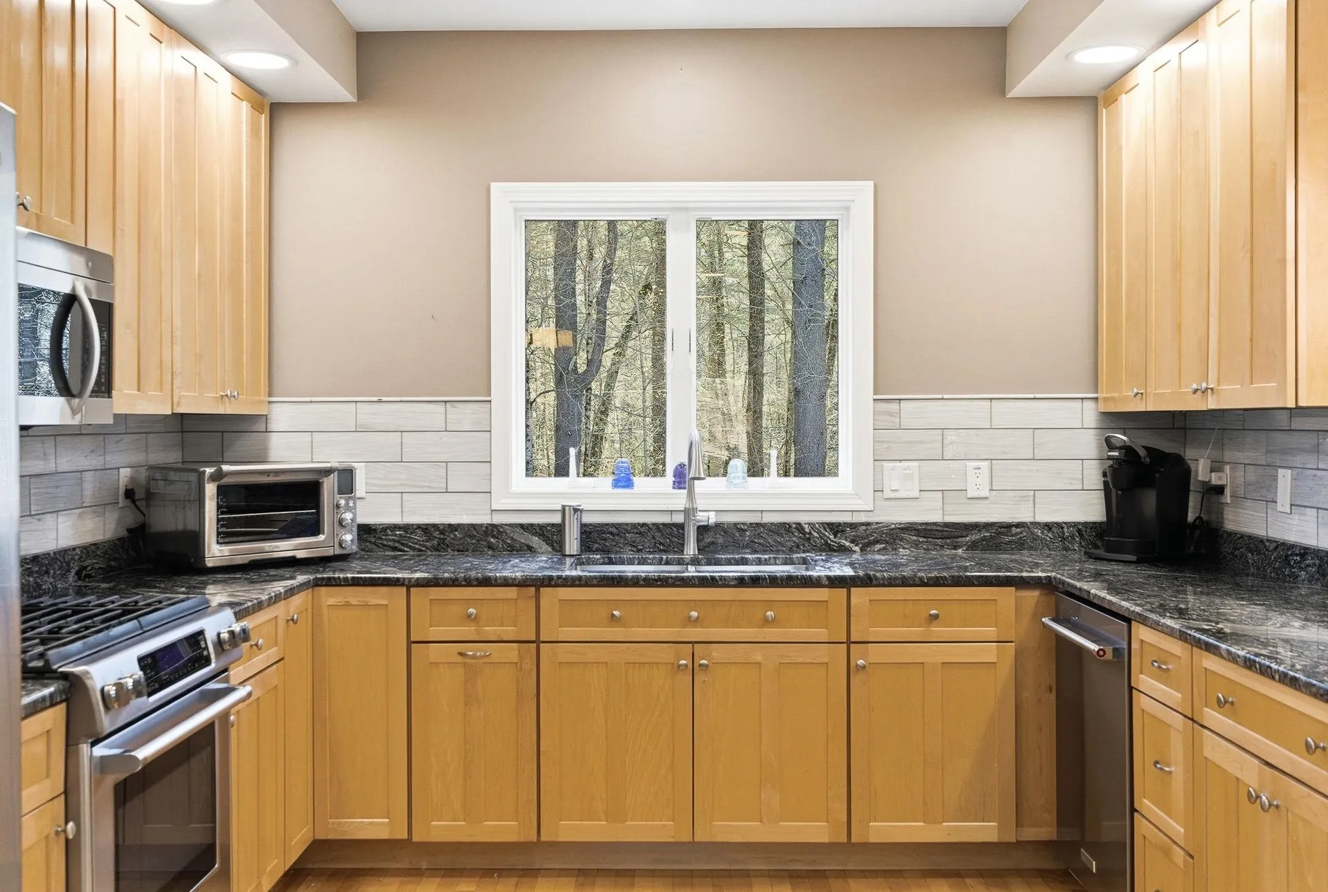 541 Bedford Road New Boston NH 03070