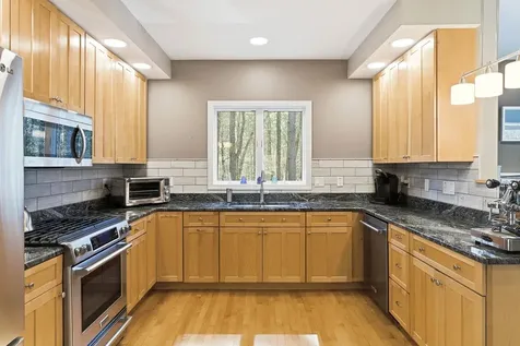 541 Bedford Road New Boston NH 03070