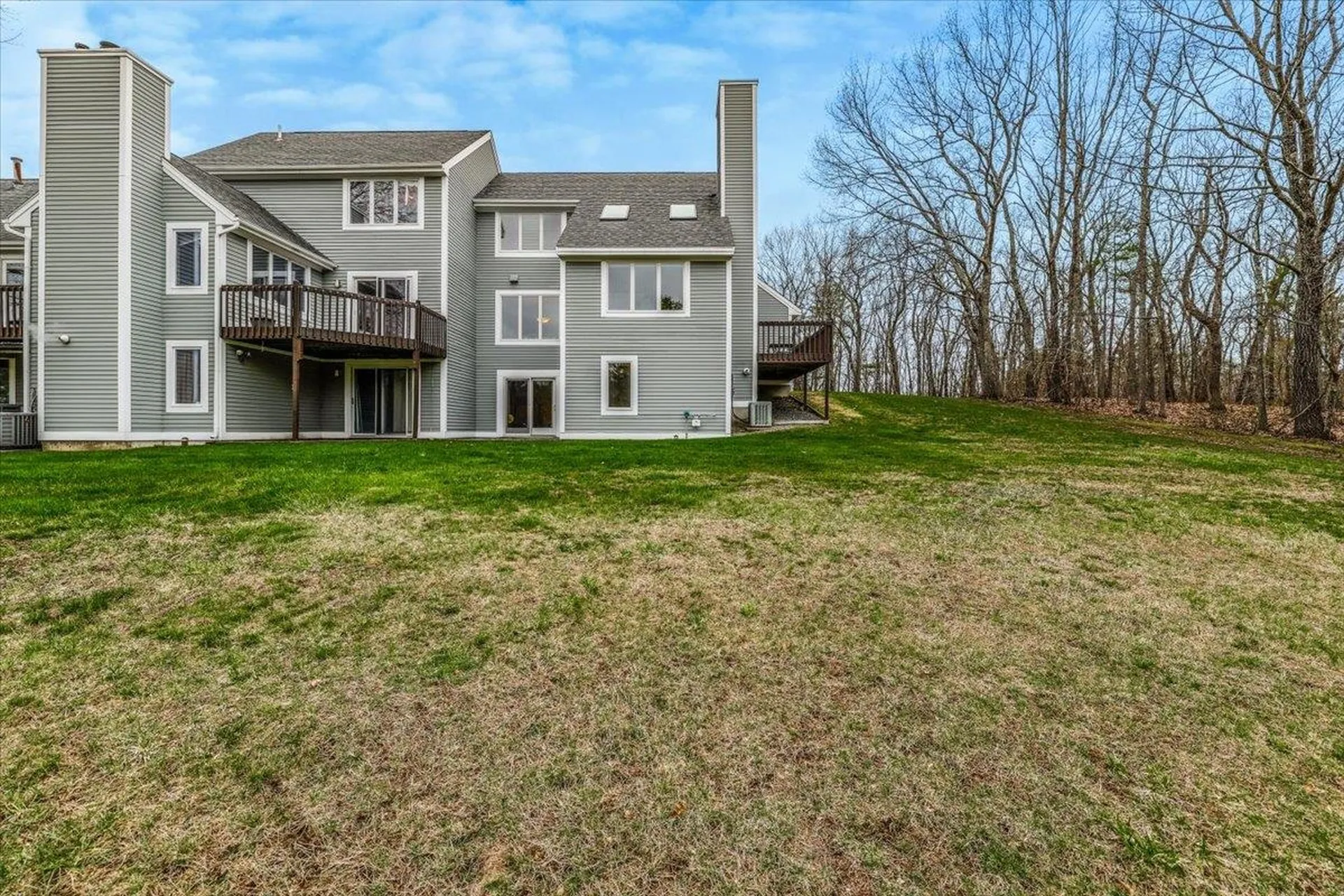 10 Bristol Hill Road Windham NH 03087