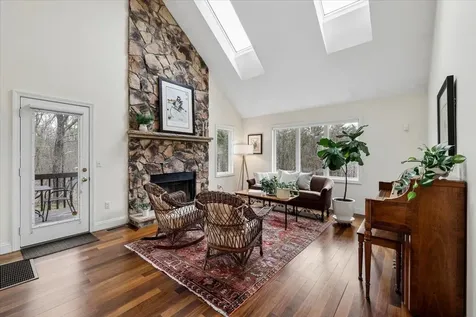 10 Bristol Hill Road Windham NH 03087