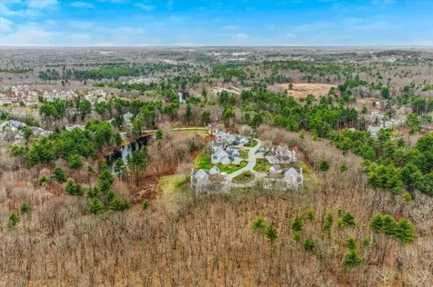 10 Bristol Hill Road Windham NH 03087