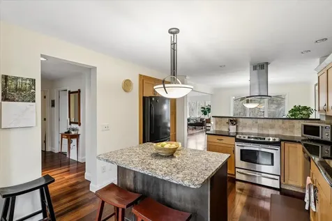 10 Bristol Hill Road Windham NH 03087