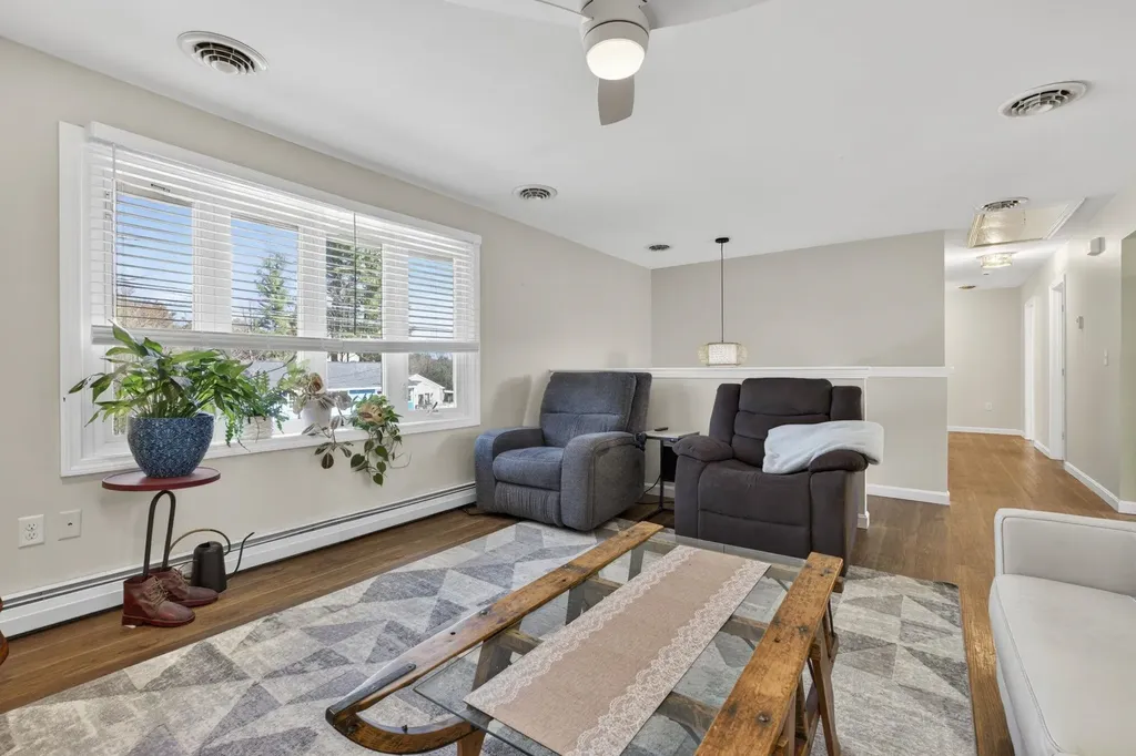 45 Damon Avenue Nashua NH 03064