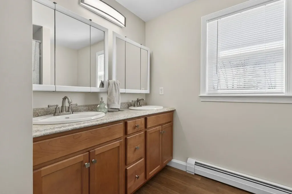 45 Damon Avenue Nashua NH 03064