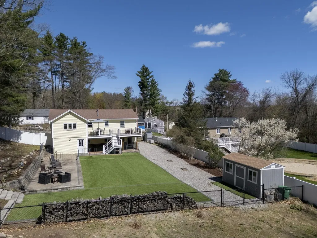 45 Damon Avenue Nashua NH 03064
