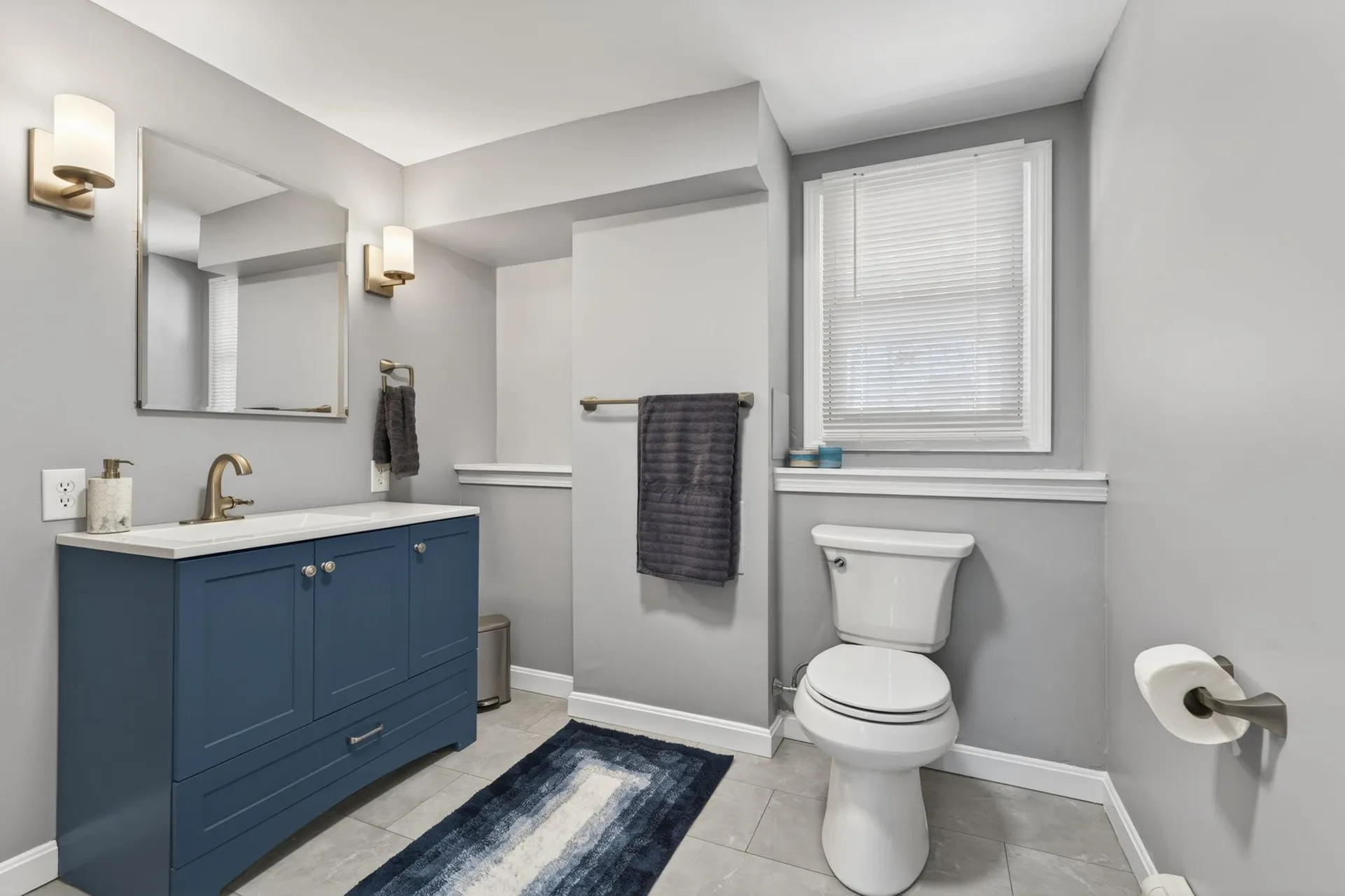 45 Damon Avenue Nashua NH 03064