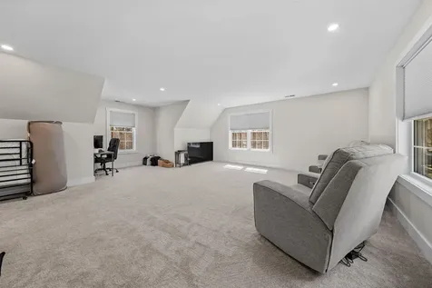 132 Asby Road Canterbury NH 03224