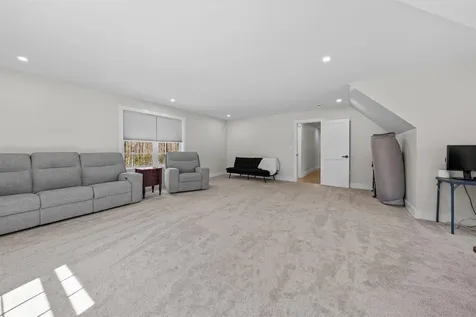 132 Asby Road Canterbury NH 03224