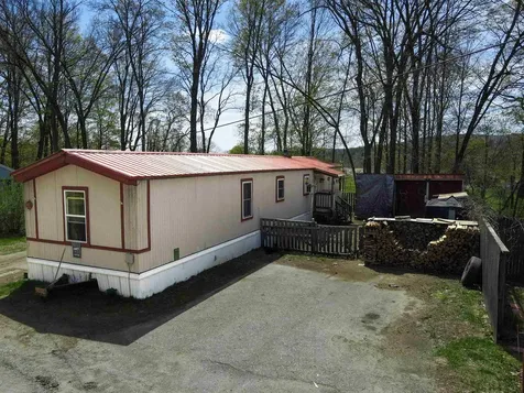 3 Lower Landing Mhp Charlestown NH 03603