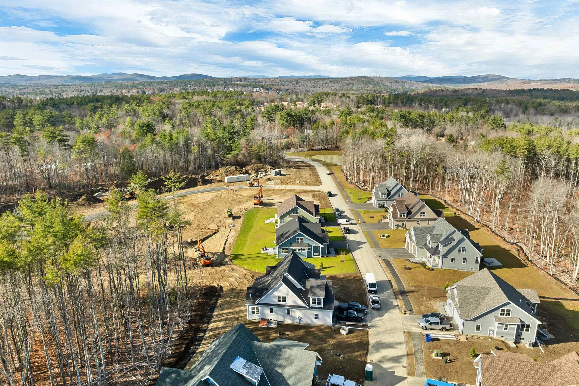 95 Lady Walsingham Way Laconia NH 03246