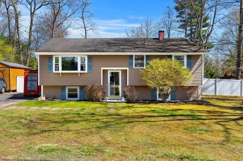 15 Bradford Drive Merrimack NH 03054