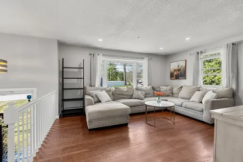 15 Bradford Drive Merrimack NH 03054