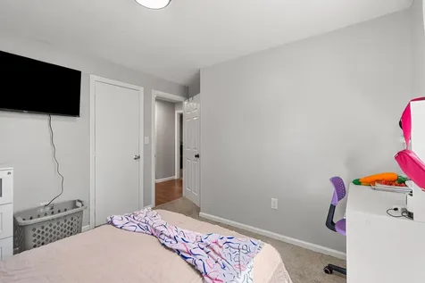 15 Bradford Drive Merrimack NH 03054