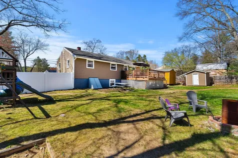 15 Bradford Drive Merrimack NH 03054