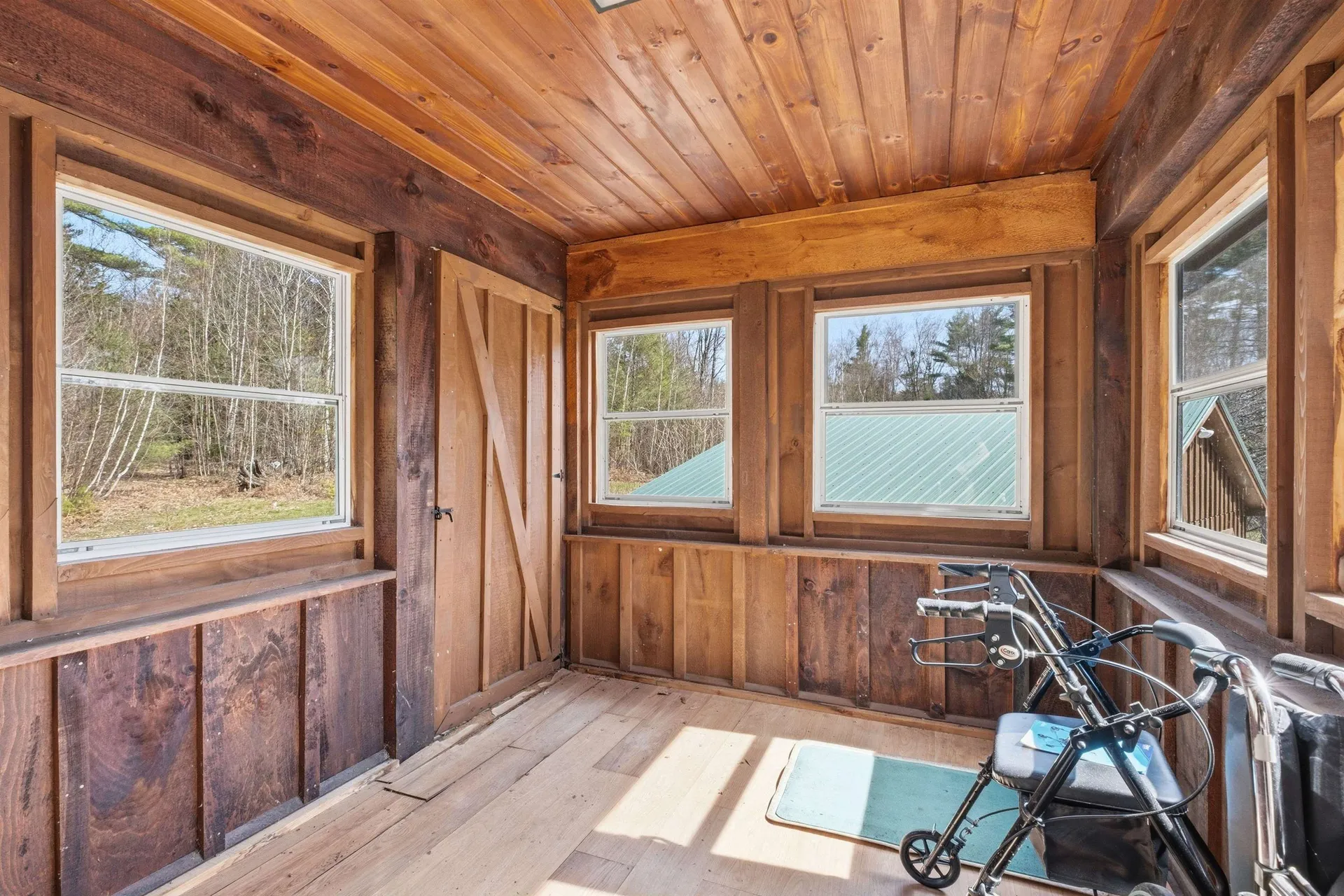218 E Side Road Wentworth NH 03282
