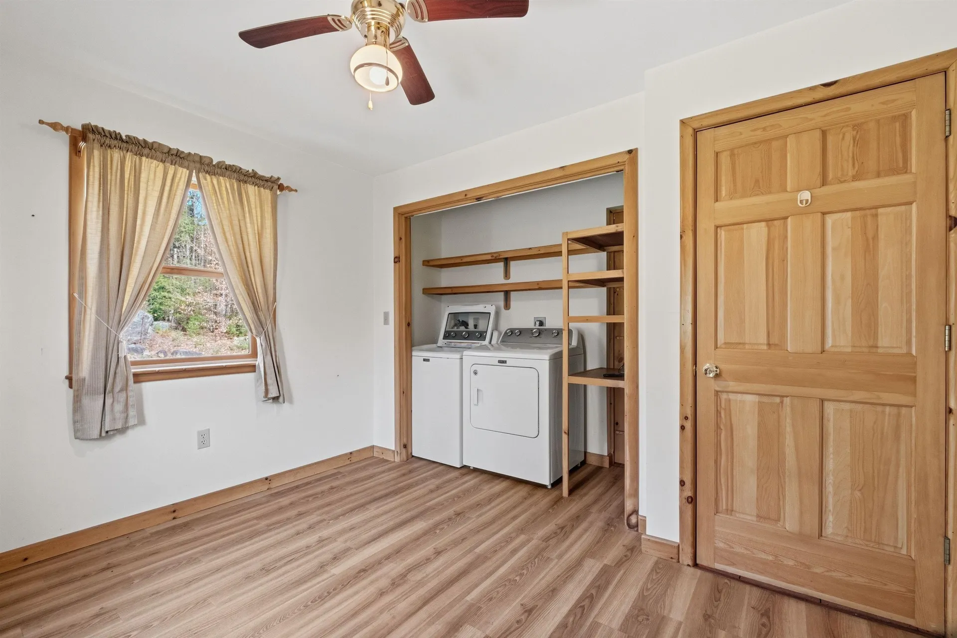 218 E Side Road Wentworth NH 03282