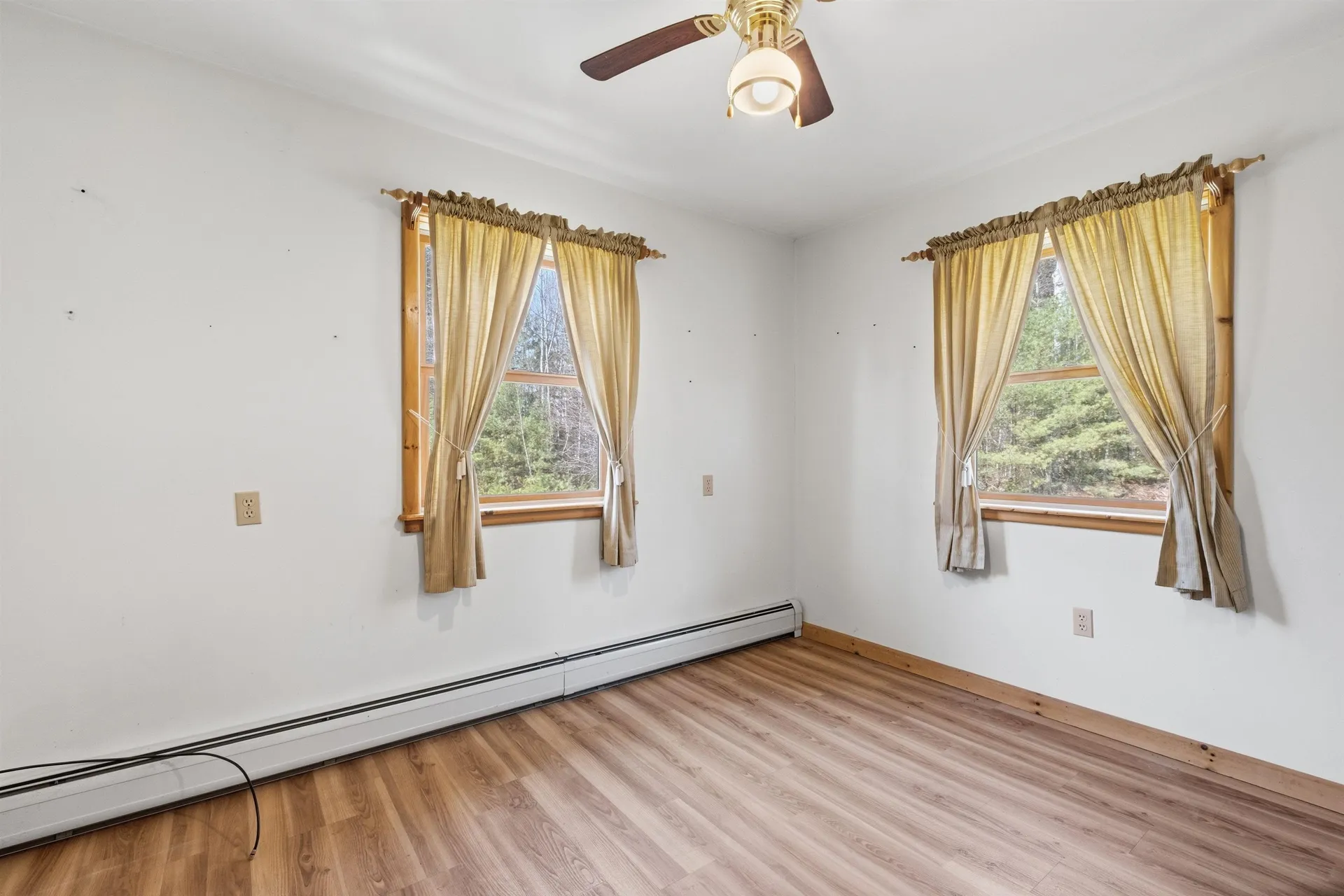 218 E Side Road Wentworth NH 03282