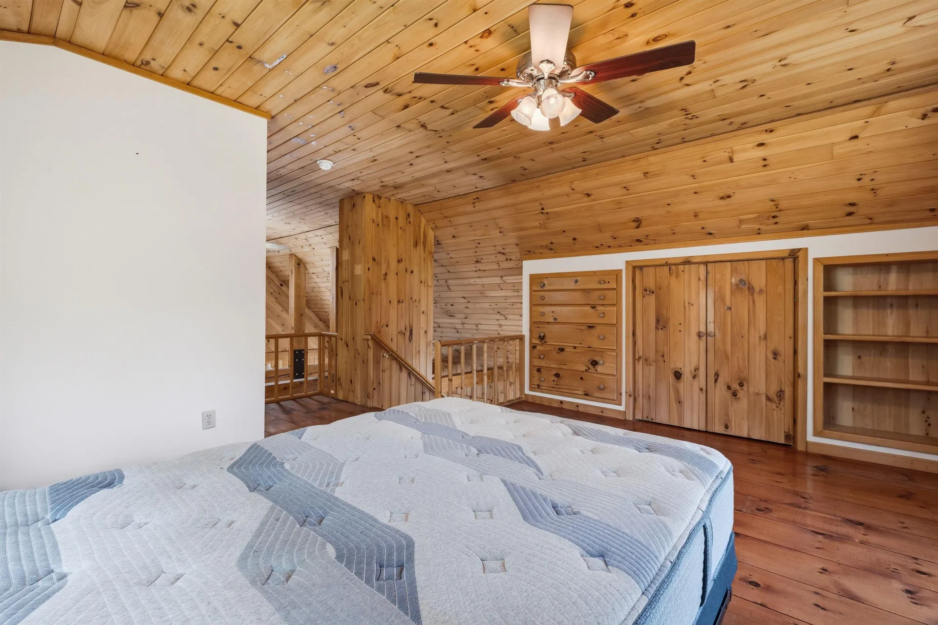 218 E Side Road Wentworth NH 03282