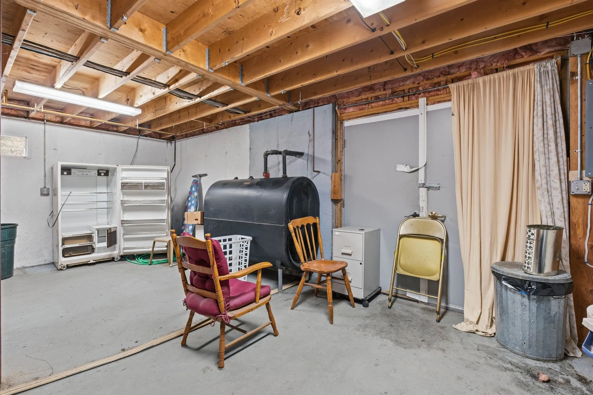 218 E Side Road Wentworth NH 03282