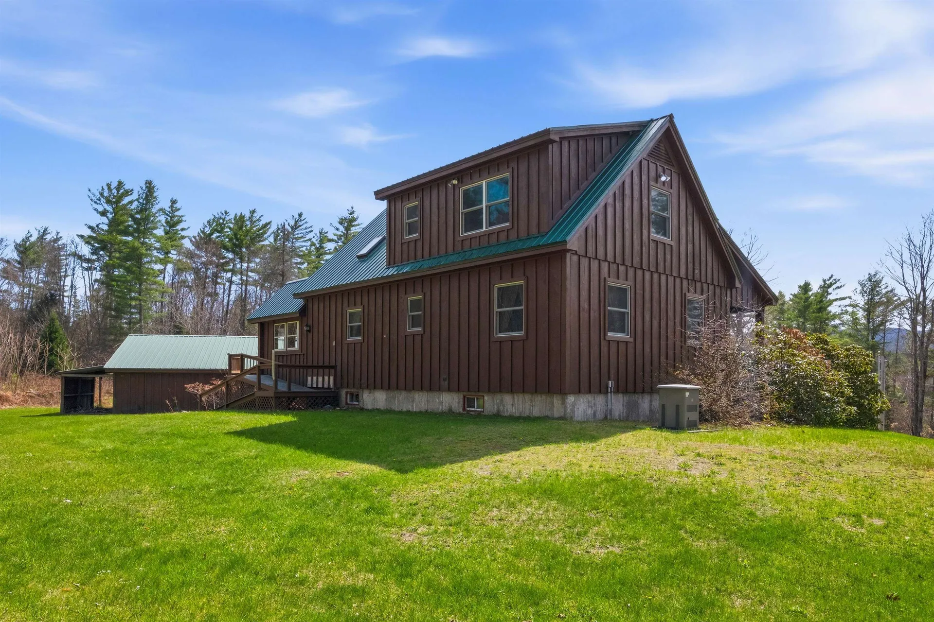 218 E Side Road Wentworth NH 03282