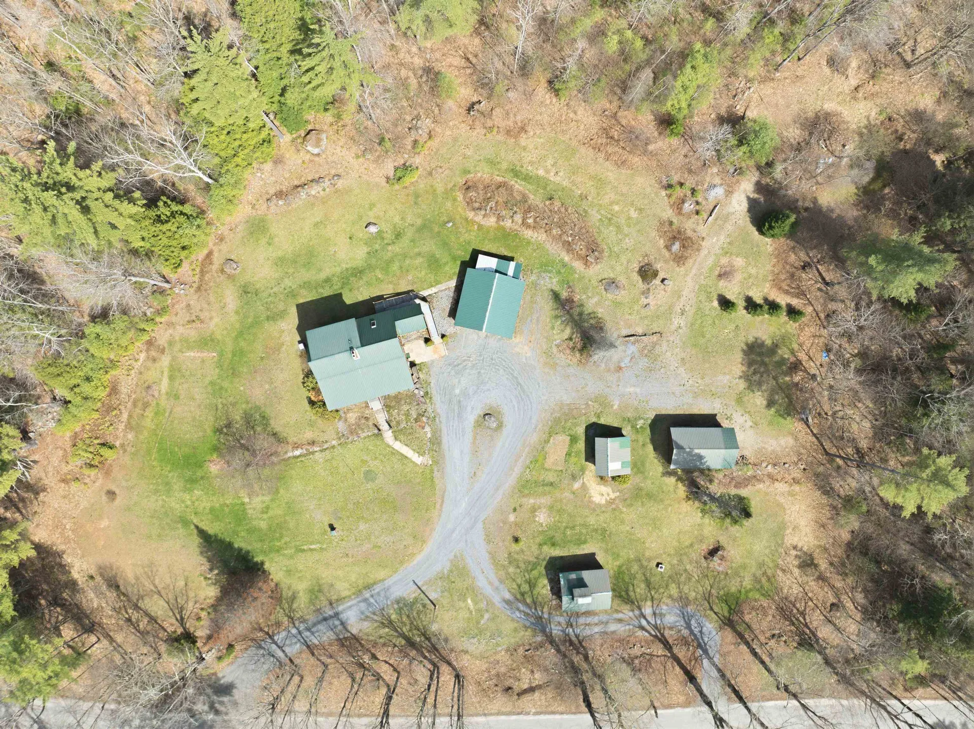 218 E Side Road Wentworth NH 03282