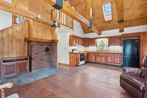 218 E Side Road Wentworth NH 03282