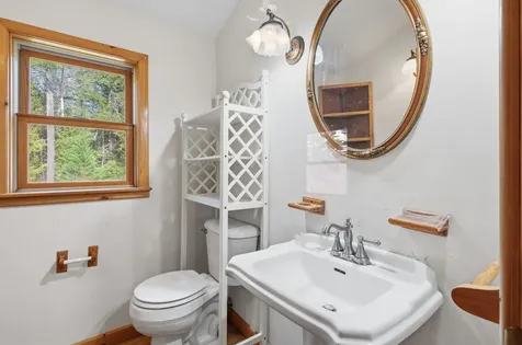 218 E Side Road Wentworth NH 03282