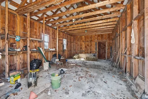 218 E Side Road Wentworth NH 03282